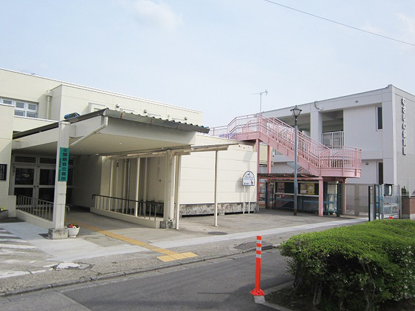 園舎外観